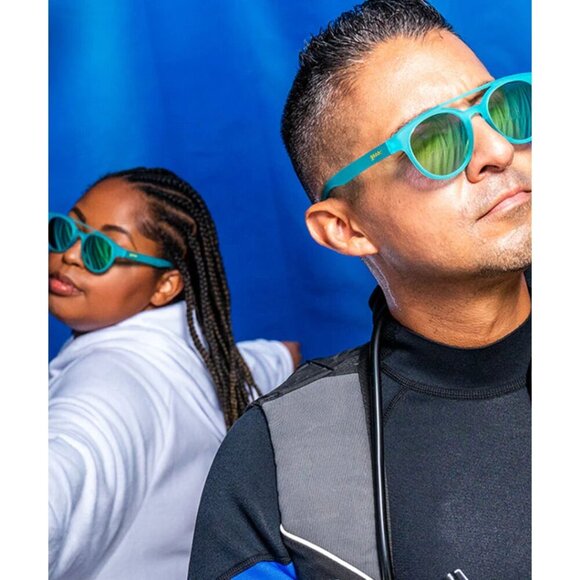 Dr. Ray, Sting Sunglasses - Picture 3 of 6